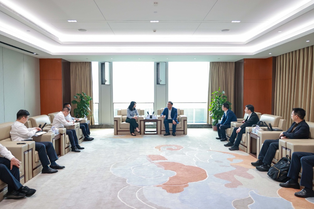 中國移動浙江公司黨委書記、董事長、總經(jīng)理?xiàng)顒τ?網(wǎng)站新聞2
